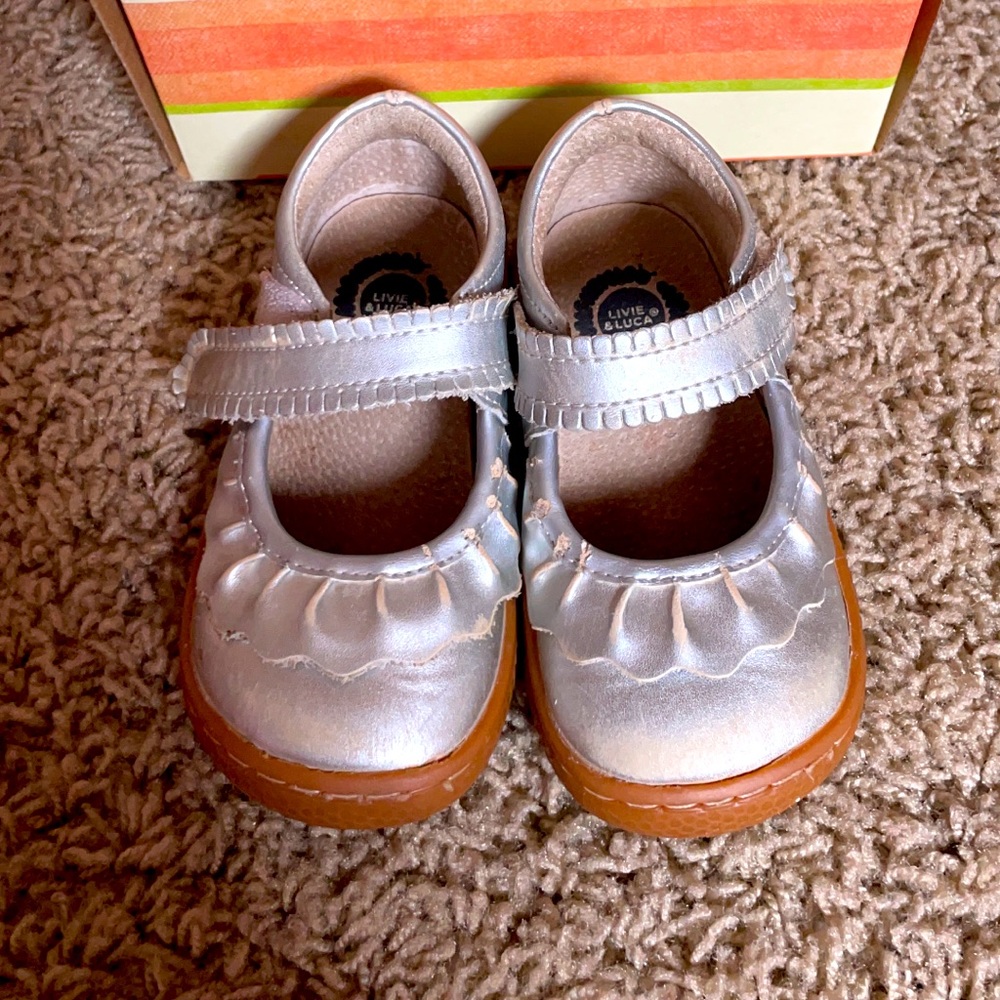 Livie & Luca, size 6 silver ruche Mary Janes